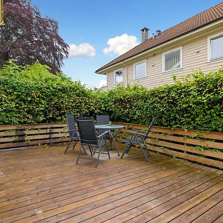 Quiet Area - Sun Terrace - Mountain Views Leilighet